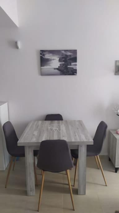 Apartamento Nuevo Con Piscina Y Amplio Balcon Sant Carles de la Ràpita Exterior foto
