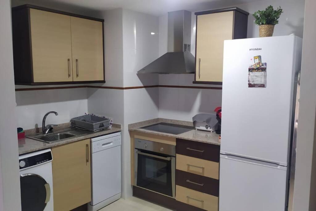 Apartamento Nuevo Con Piscina Y Amplio Balcon Sant Carles de la Ràpita Exterior foto