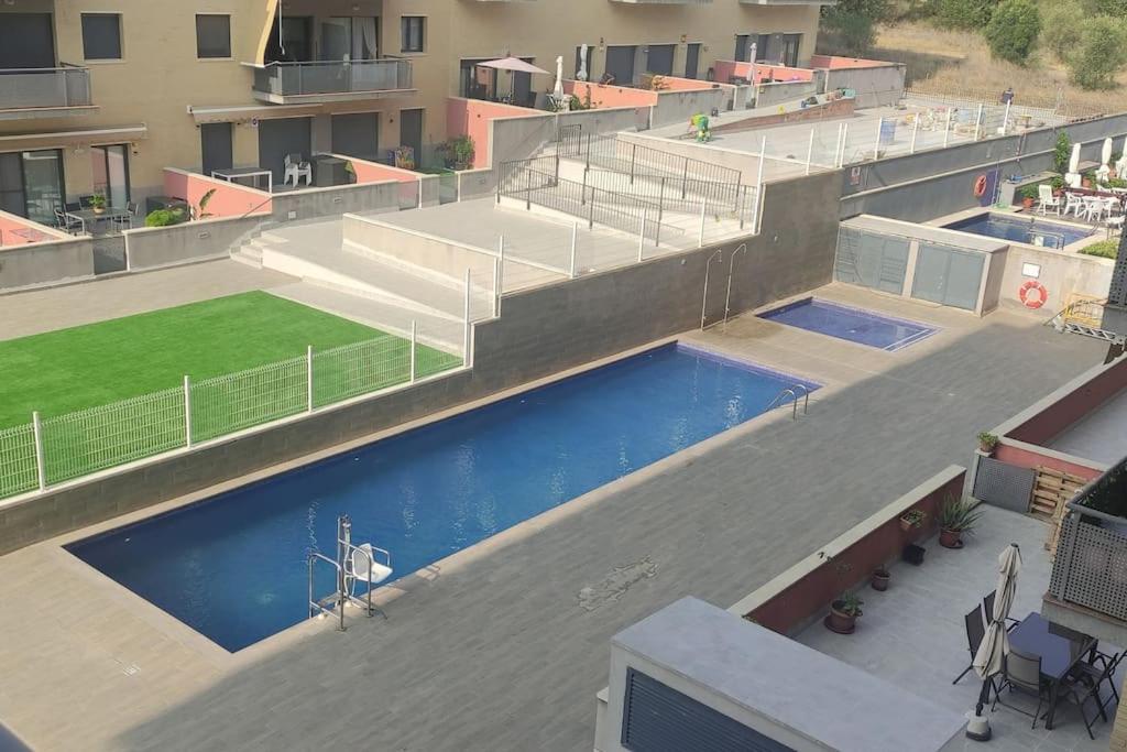 Apartamento Nuevo Con Piscina Y Amplio Balcon Sant Carles de la Ràpita Exterior foto